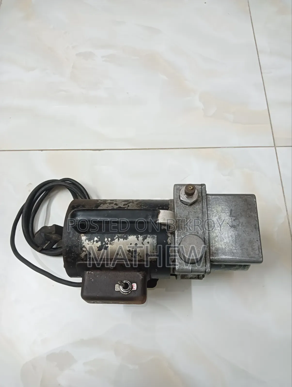 এসি/রেফ্রিজারেশন ভ্যাকুয়াম পাম্প (Robinair)