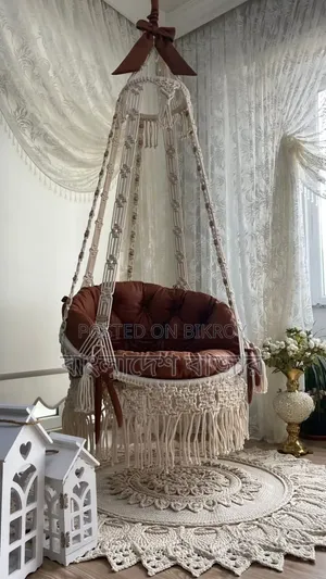 ম্যাক্রেম দোলনা (মেট্রেস ছাড়া)