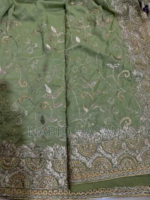 একদিন ব্যবহৃত ২টি শাড়ি বিক্রয় করা হবে