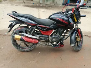 বাজাজ পালসার ১৫০ ২০২২