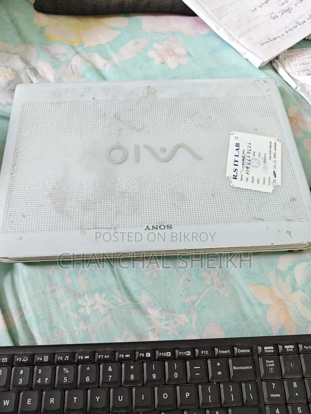 Laptop Sony VAIO VPC-Z12Z9E 4GB Intel Core I3 HDD 500GB