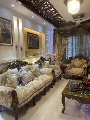 ভিক্টোরিয়ান হাই কোয়ালিটি সোফা
