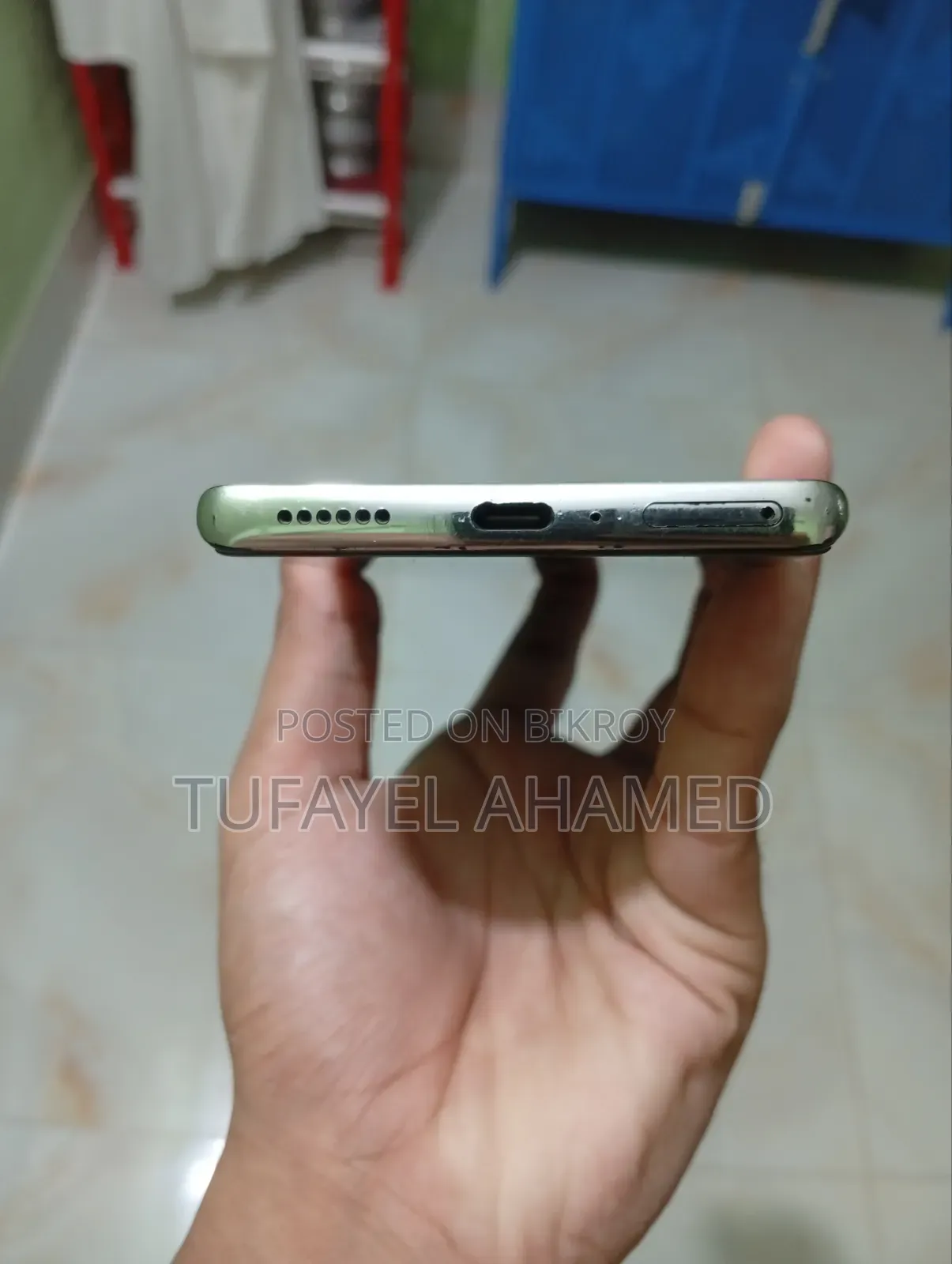 টেকনো স্পার্ক ২০ প্রো প্লাস ২৫৬ জিবি হোয়াইট