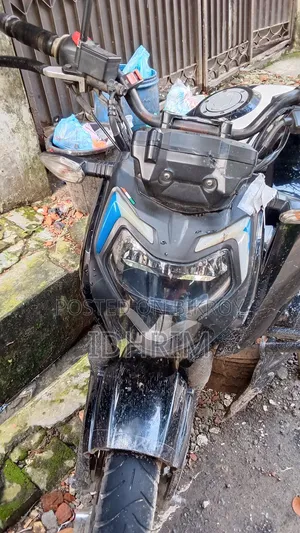 TVS Apache 160 4V 2021 Black