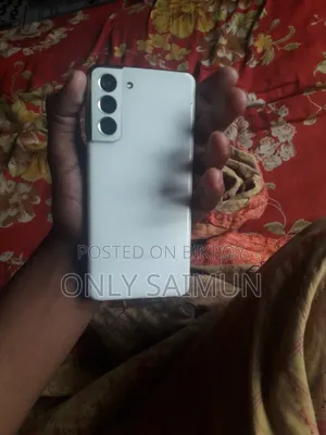 স্যামসাং গ্যালাক্সি এস২১ ৫জি ২৫৬ জিবি হোয়াইট