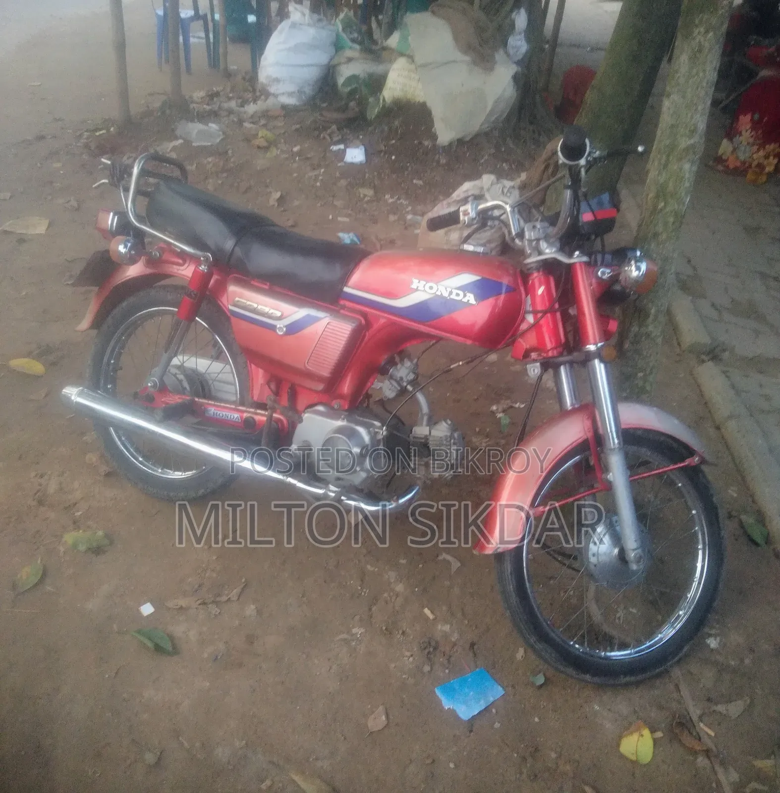 Honda 1999 Red
