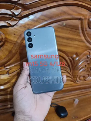Samsung 128 GB Gray