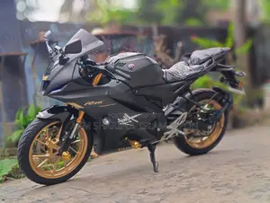 Yamaha R15M 2025 Black