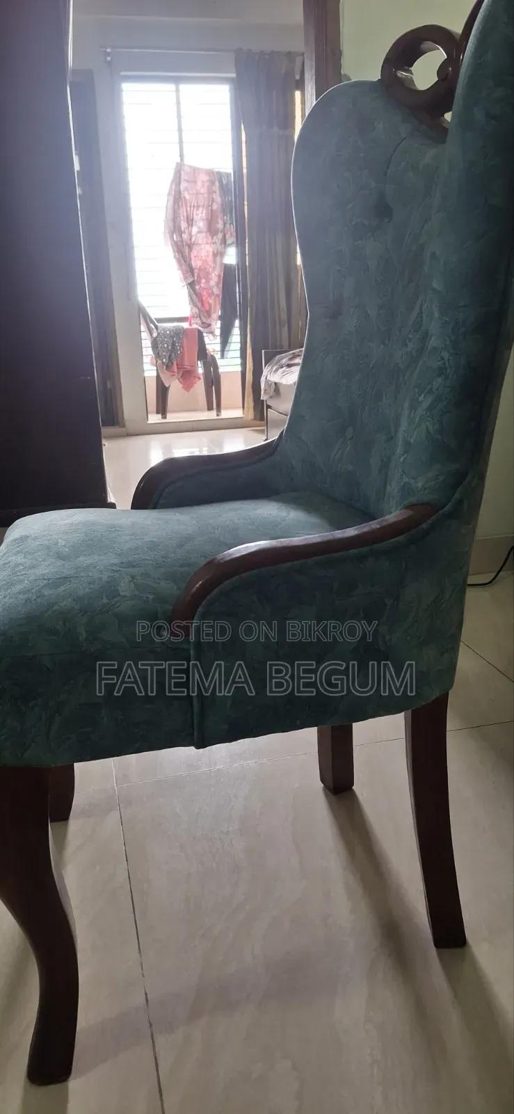 Dining Set With 6 Best Quality Chairs