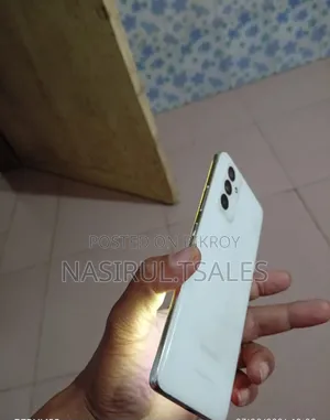 Samsung Galaxy A82 5G (Galaxy Quantum 2) 128 GB White