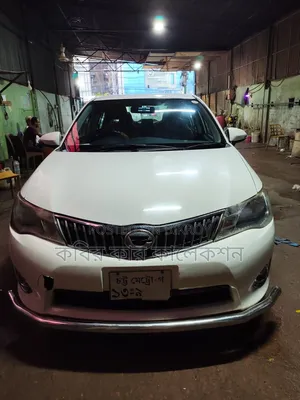 টয়োটা এক্সিও ২০১৪ সাদা