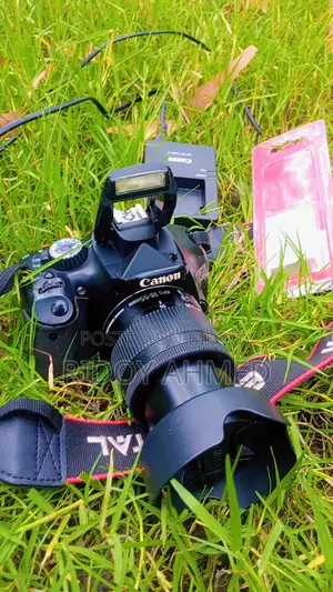 Canon 550D ফুল সেট! (সাথে লেন্স, ২টি ব্যাটারি, ব্যাগ ও প্রোটেক্টর)