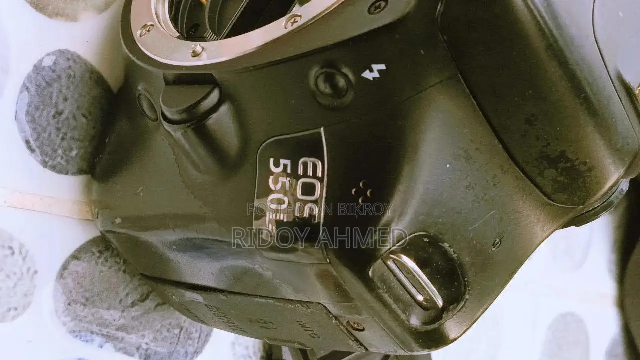 Canon 550D ফুল সেট! (সাথে লেন্স, ২টি ব্যাটারি, ব্যাগ ও প্রোটেক্টর)
