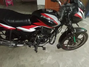 নতুন বাজাজ ডিসকভার ১২৫ ২০২২ ব্ল্যাক