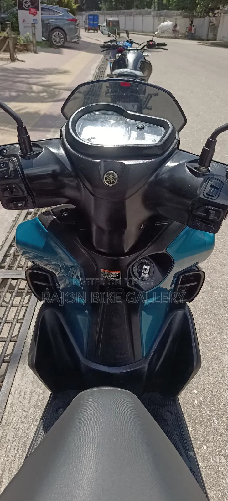 New Yamaha 2022 Blue