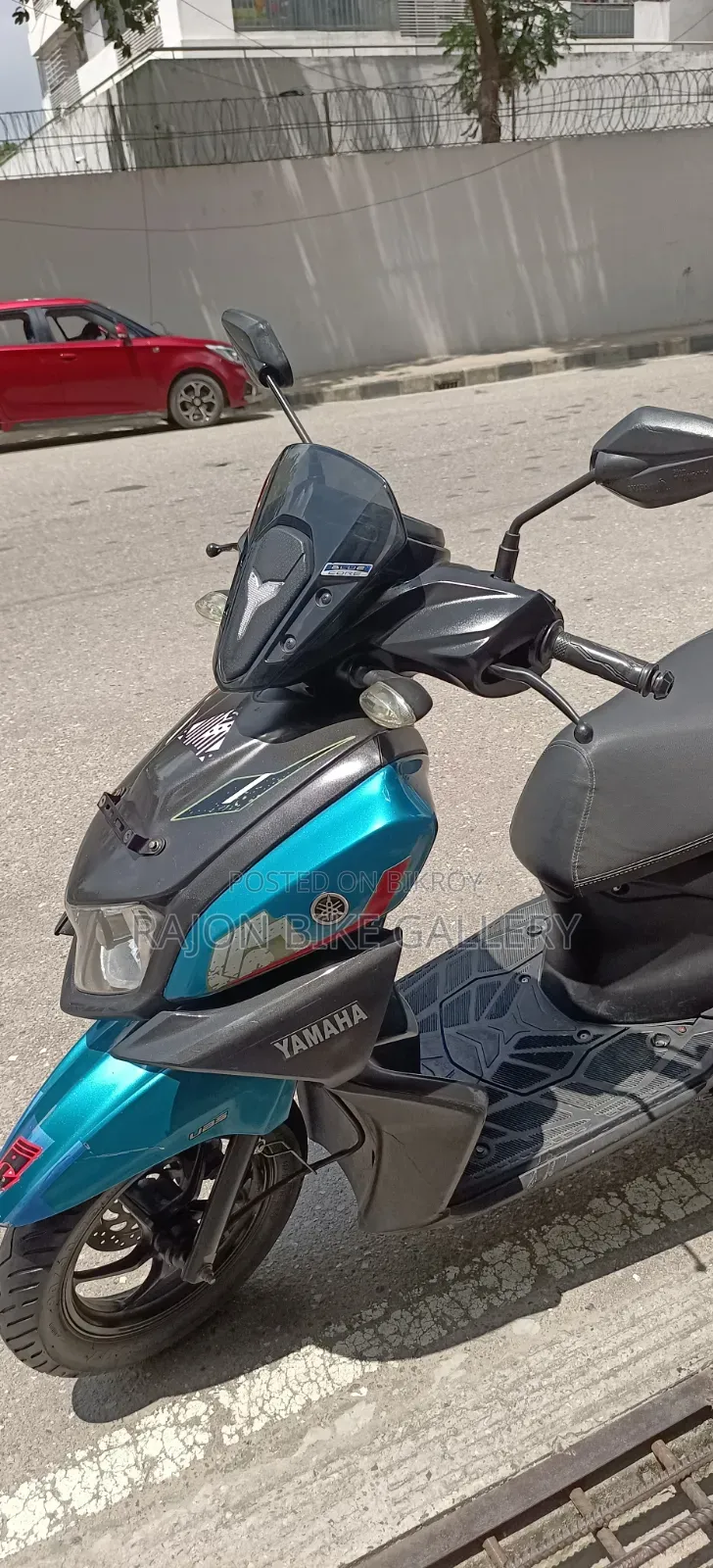 New Yamaha 2022 Blue