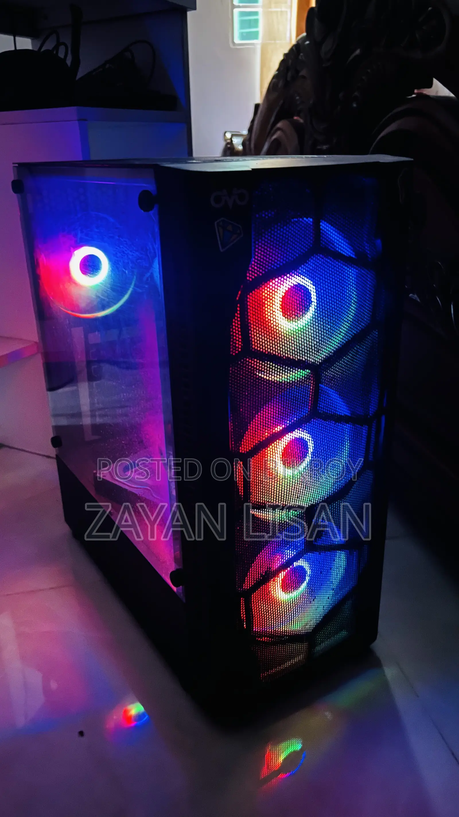 Gigabyte GA-H110MSTX-HD3-ZK 16GB Intel Core i5 HDD+SSD 512GB