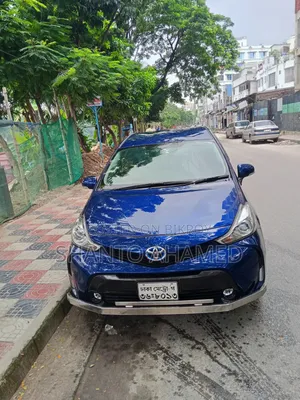 টয়োটা প্রিউস ২০১৪ ব্লু