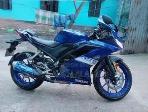 ইয়ামাহা আর১৫ ভি৩ ২০১৯ নীল