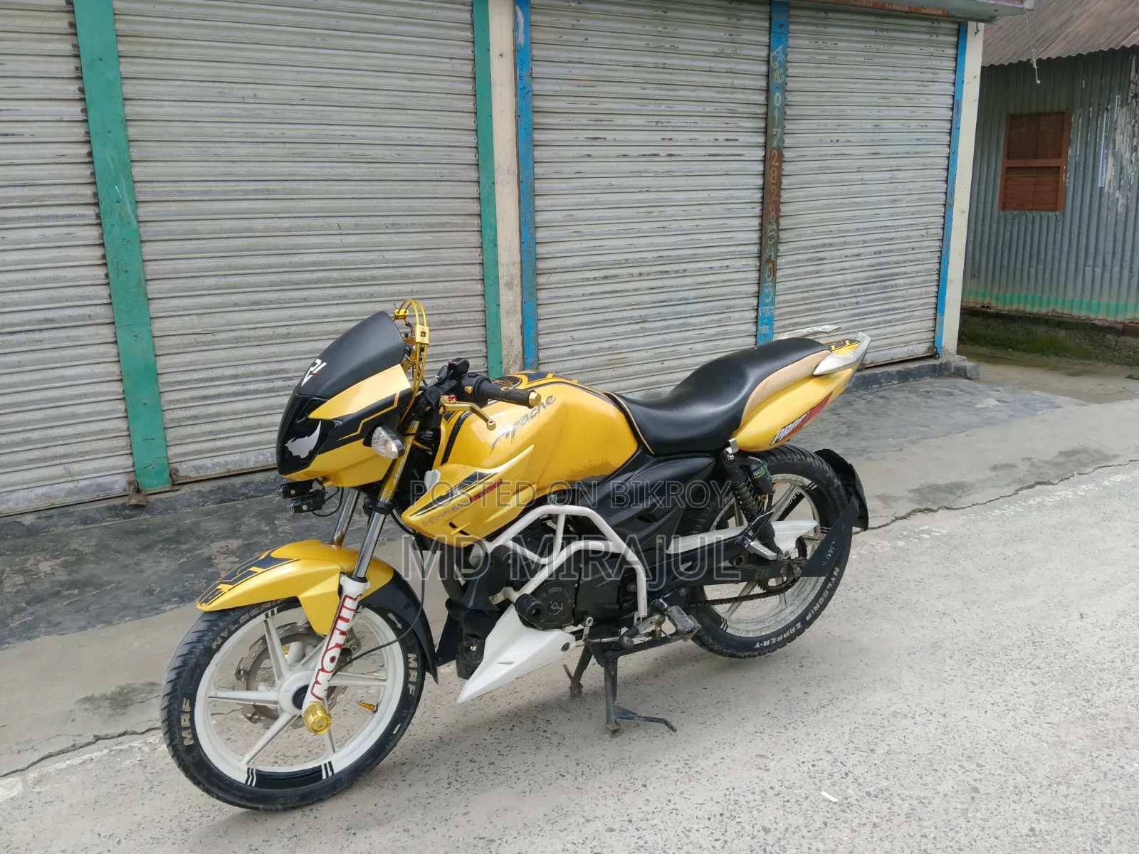 TVS Apache 180 RTR 2012 Yellow