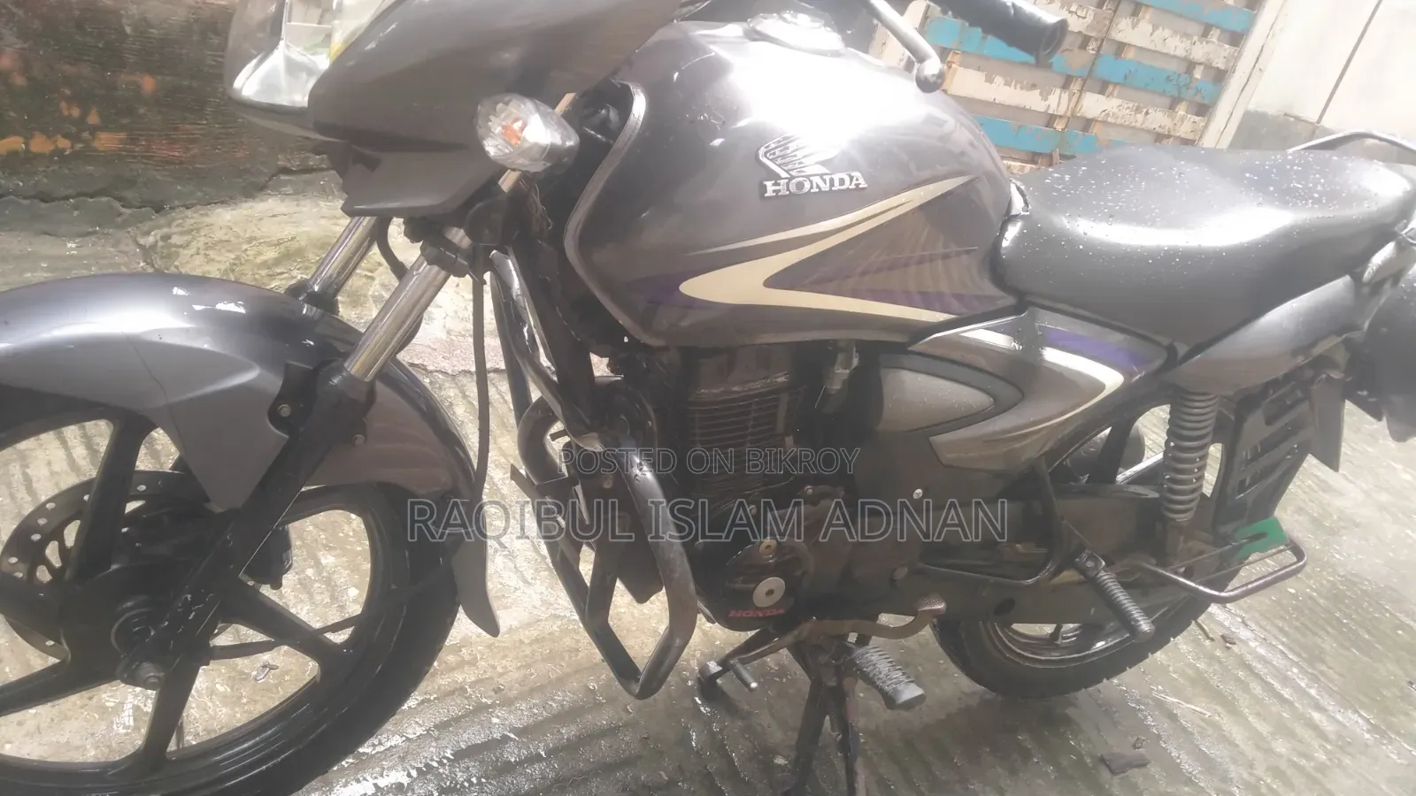 হন্ডা সিবি ২০১৬ সিলভার