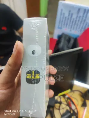 TWS 895b ব্লুটুথ ইয়ারবাডস - V5.4 ফাস্ট চার্জিং ও ওয়াটারপ্রুফ