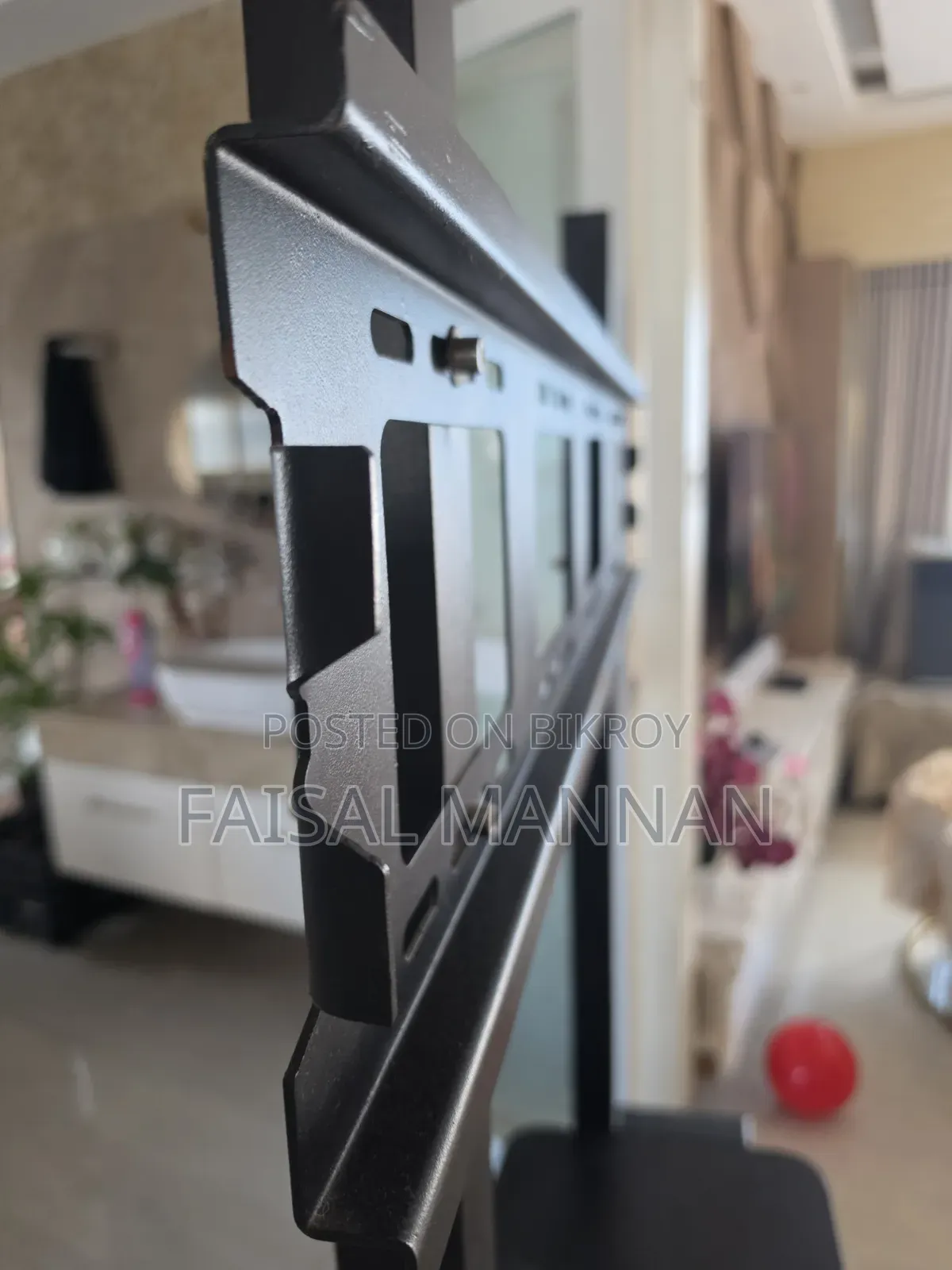 Movable Metal TV Trolley