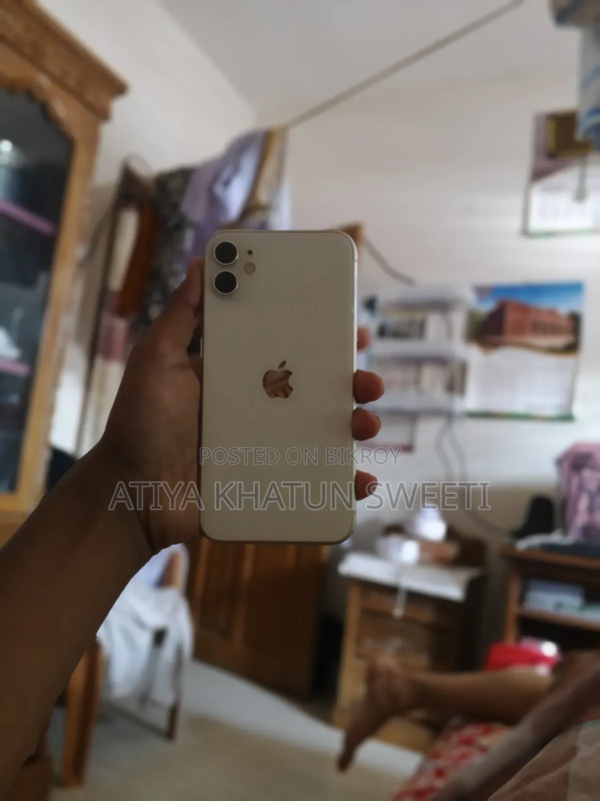 অ্যাপল আইফোন ১১ ৬৪ জিবি হোয়াইট