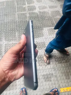 অ্যাপল আইফোন ৮ প্লাস ৬৪ জিবি ব্লু