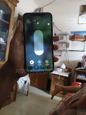 অ্যাপল আইফোন ১১ ৬৪ জিবি হোয়াইট