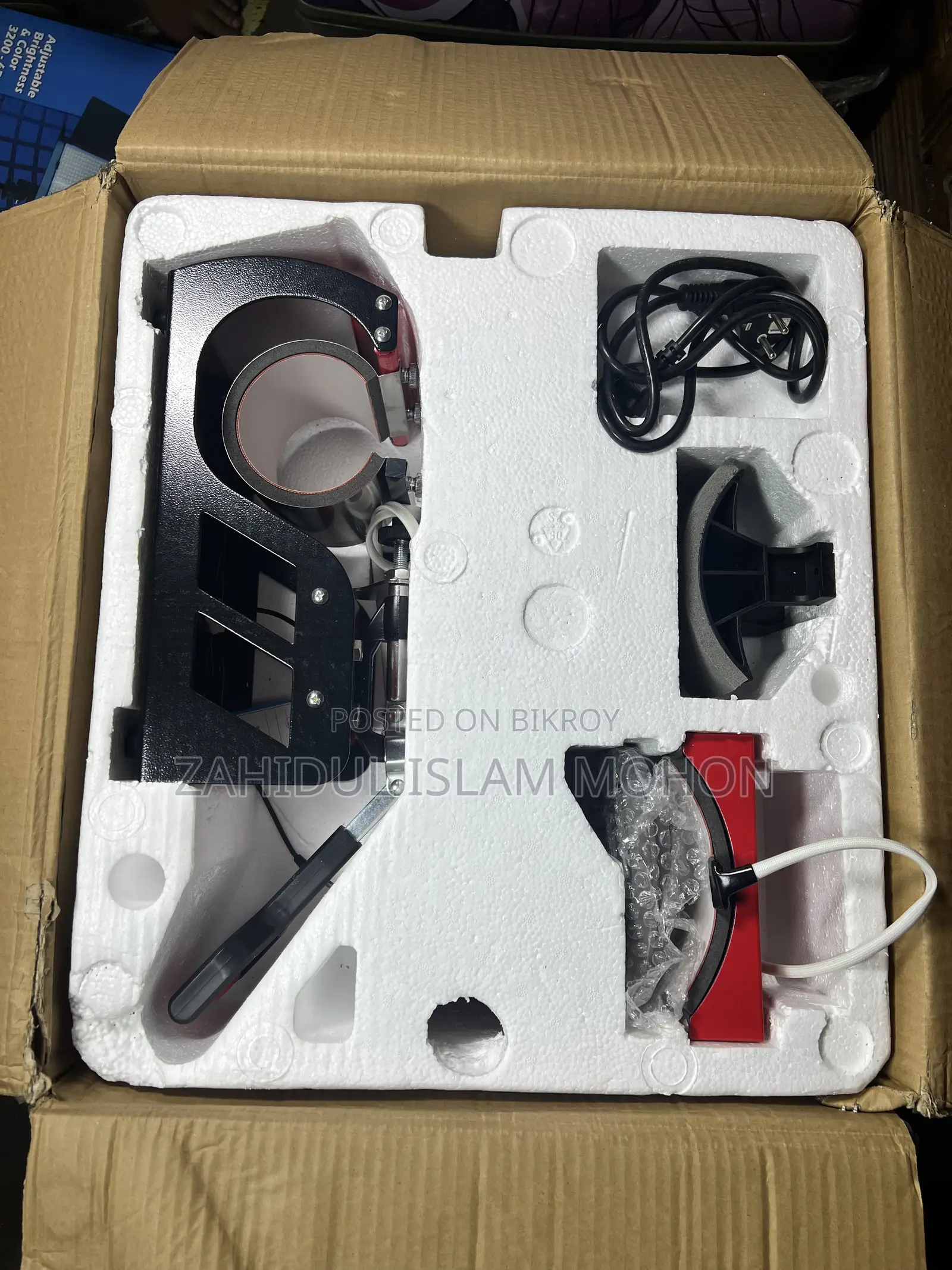 Freesub P8100 5-in-1 কম্বো হিট প্রেস মেশিন (ব্র্যান্ড নিউ / প্রায় নতুন)