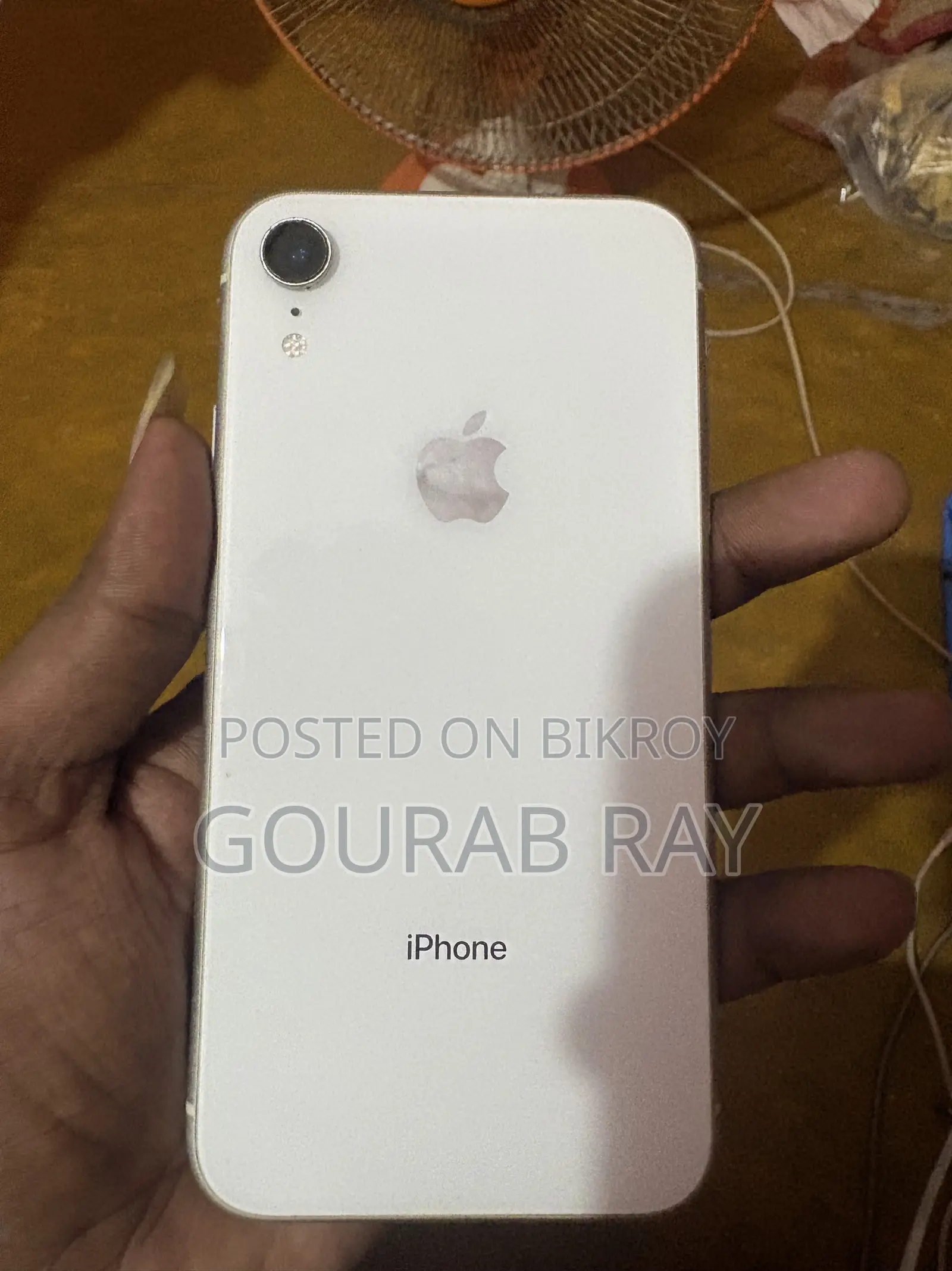 Apple iPhone XR 64 GB White