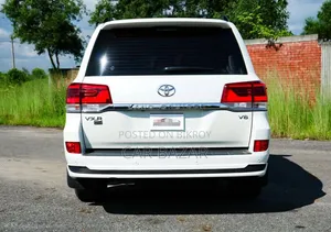 Toyota Land Cruiser 4.5 V8 VXR 2020 Pearl