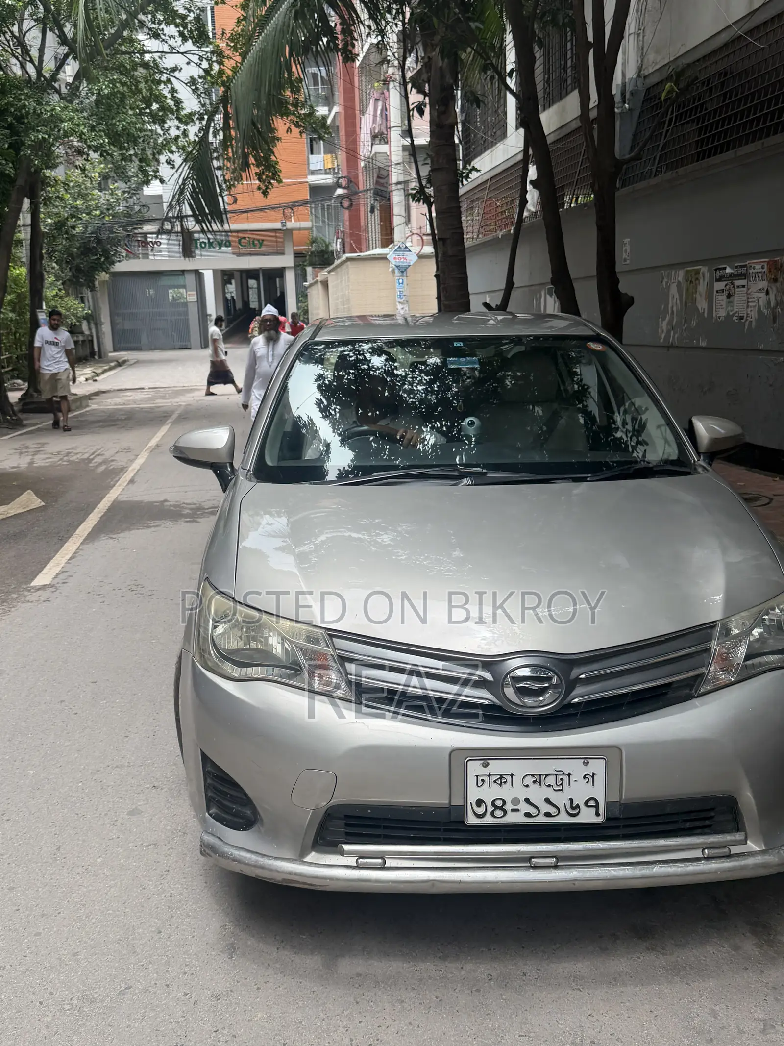 টয়োটা এক্সিও ২০১৩