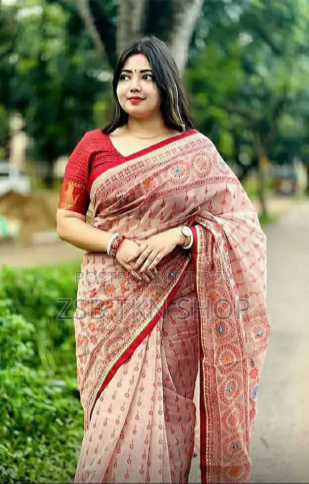 সেমি মসলিন শাড়ি ব্লাউজ পিস সহ