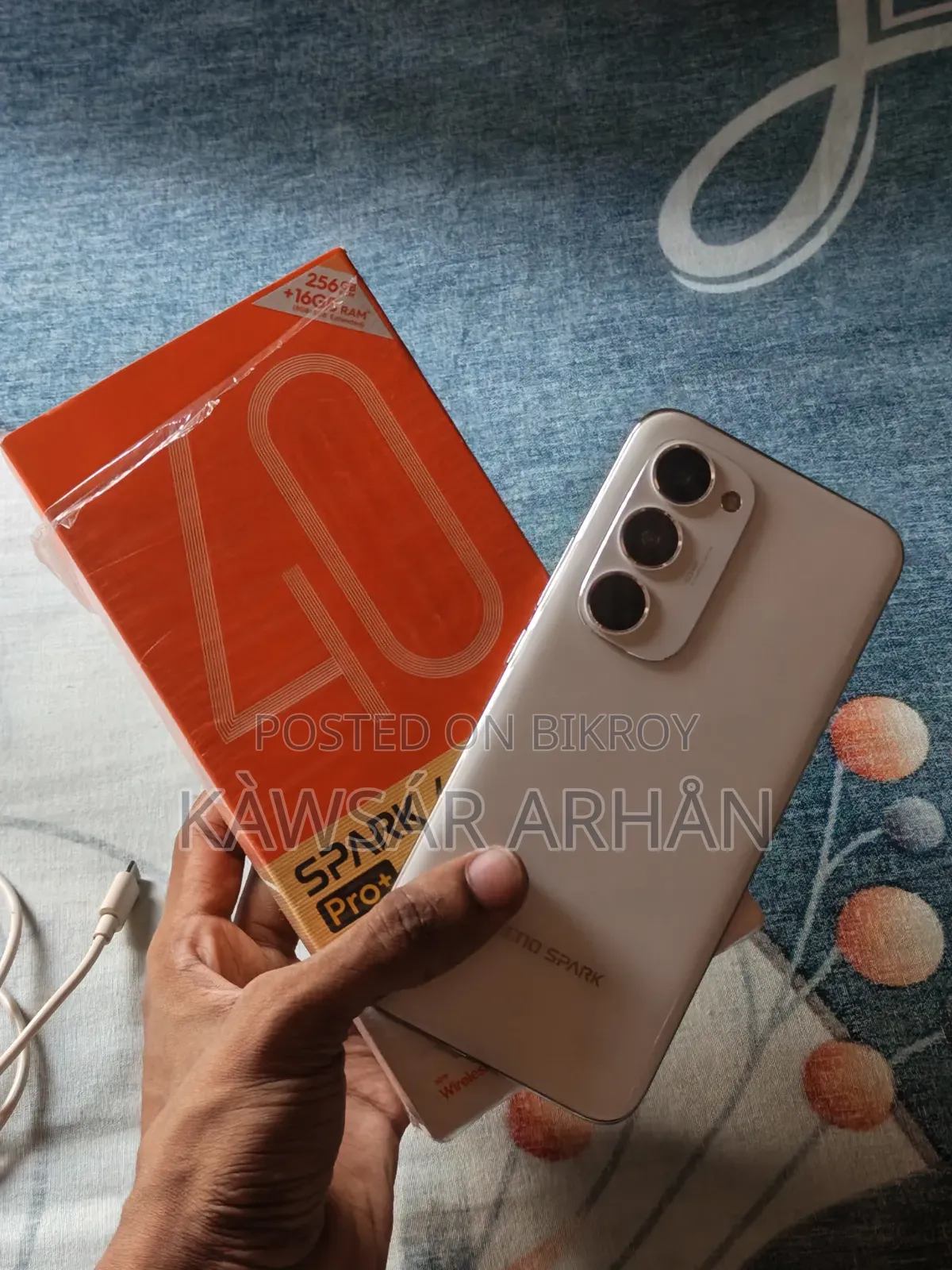 টেকনো স্পার্ক ৪০ প্রো+ ২৫৬ জিবি হোয়াইট
