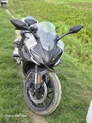 CFMoto 300SR 2025 Black