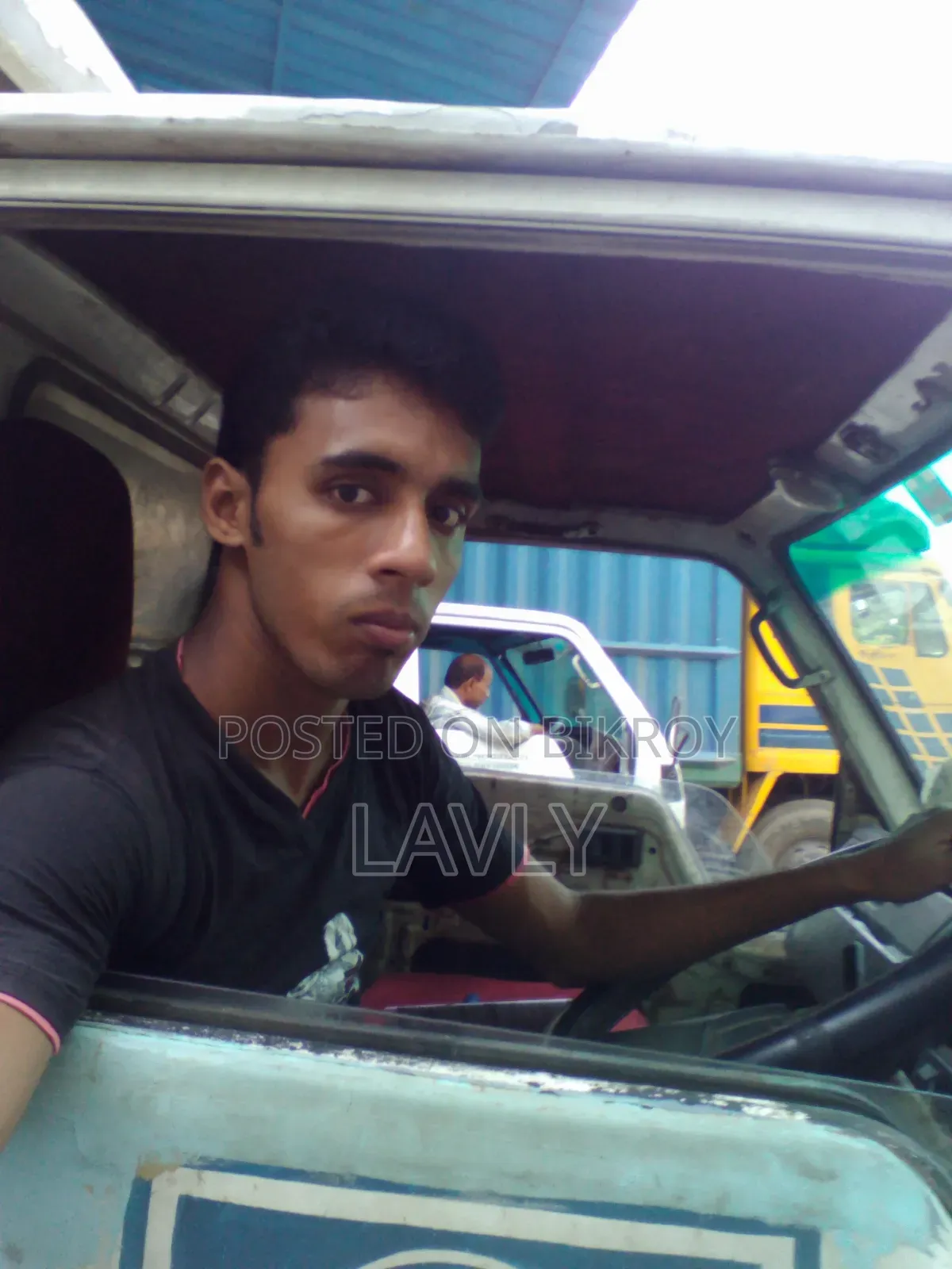 ডাইভিং এর চাকরি দরকার