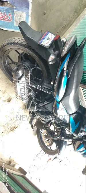 বাজাজ ডিসকভার ১২৫ ২০২২ ব্লু