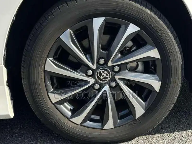 Toyota Voxy Hybrid S-Z E-Four 7-Seater 2022 Pearl