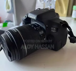 Canon 750D .
