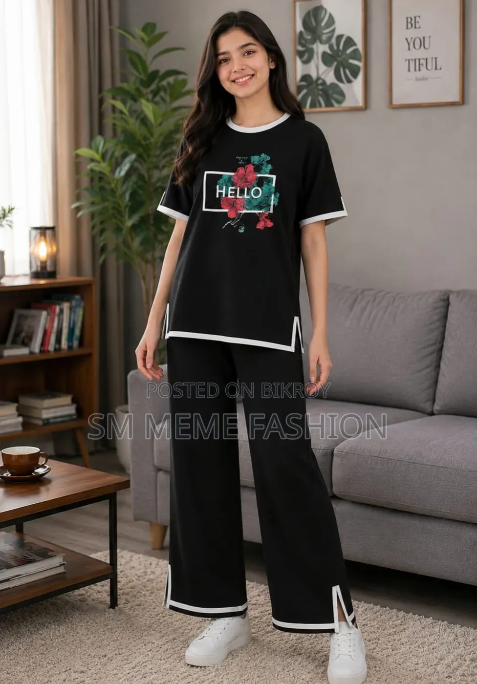 Ladies Half Sleeve T-Shirt & Pant Set