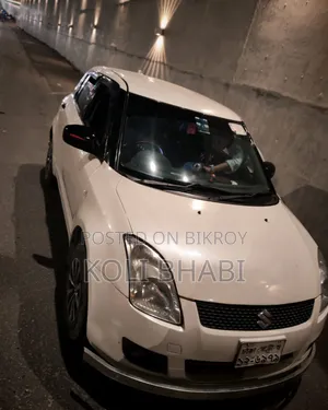 সুজুকি সুইফট ২০০৮ পার্ল