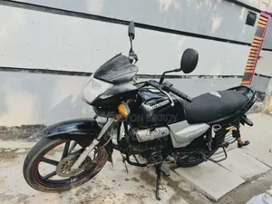Runner Bullet 100 2018 Black