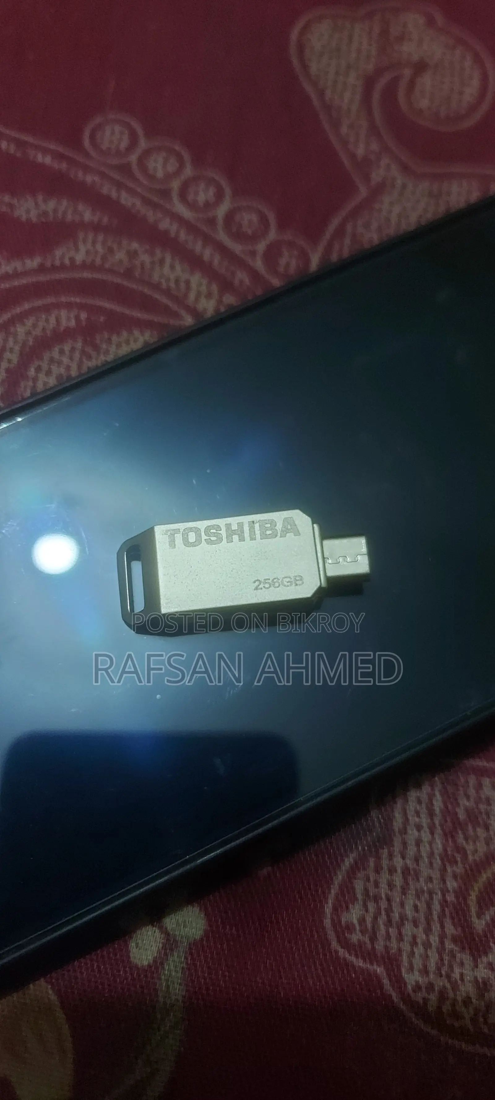 তোশিবা ২৫৬জিবি পেনড্রাইভ টাইপ বি এবং ইউএসবি