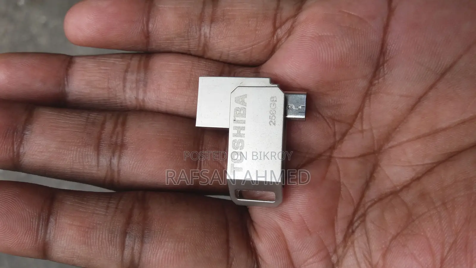 তোশিবা ২৫৬জিবি পেনড্রাইভ টাইপ বি এবং ইউএসবি