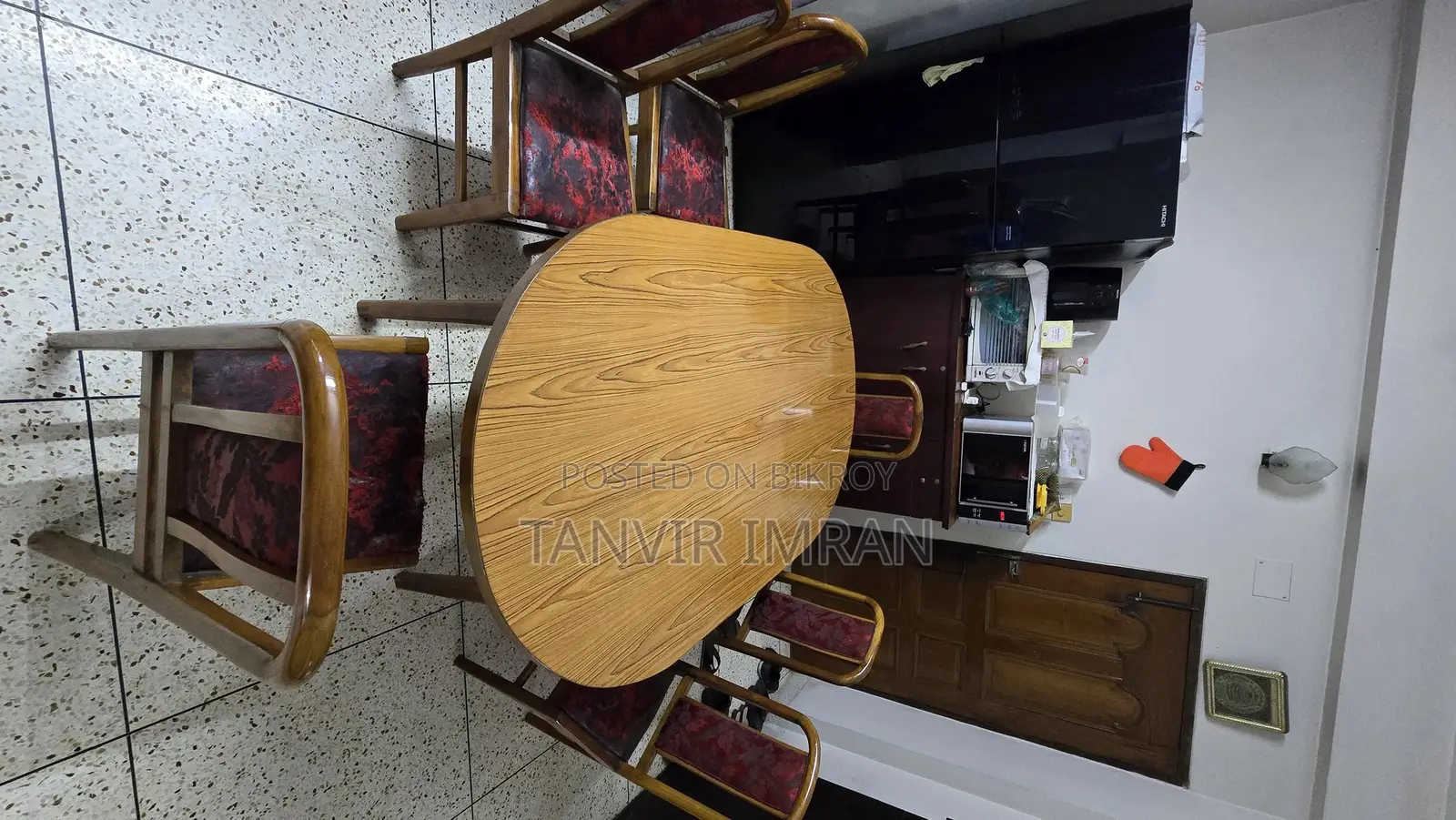 কাঠের ডাইনিং টেবিল সেট ৬ সিটার