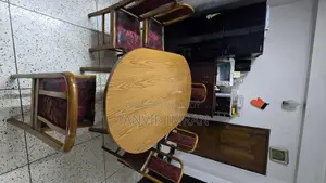 কাঠের ডাইনিং টেবিল সেট ৬ সিটার