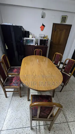 কাঠের ডাইনিং টেবিল সেট ৬ সিটার