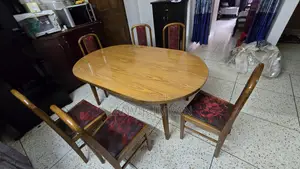 কাঠের ডাইনিং টেবিল সেট ৬ সিটার